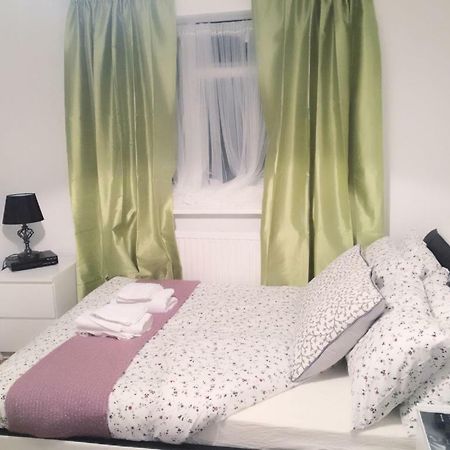 Abbey Wood Station Five Bedroom Self Contained House Экстерьер фото