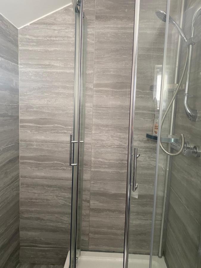 Abbey Wood Station Five Bedroom Self Contained House Экстерьер фото