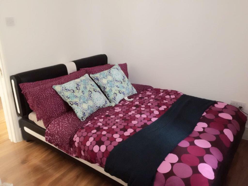 Abbey Wood Station Five Bedroom Self Contained House Экстерьер фото