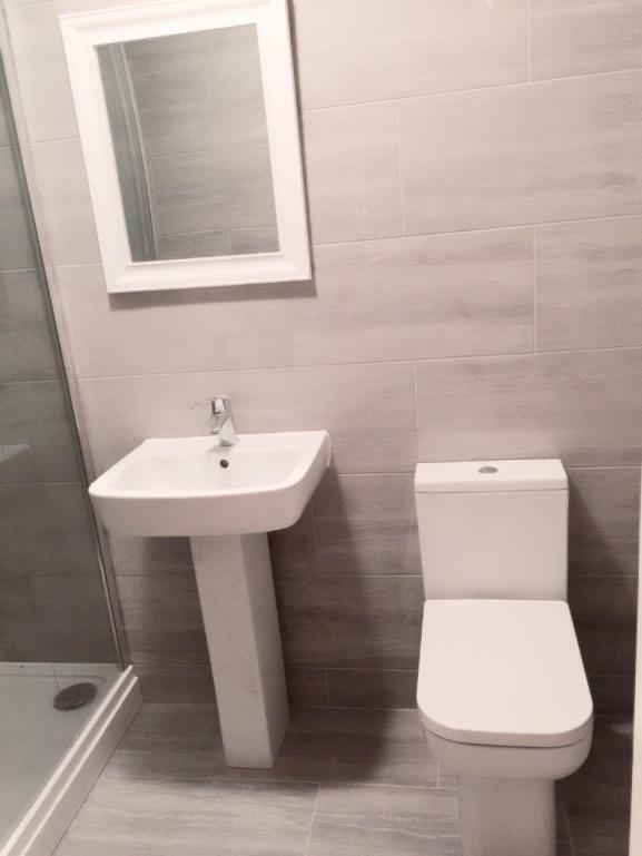 Abbey Wood Station Five Bedroom Self Contained House Экстерьер фото
