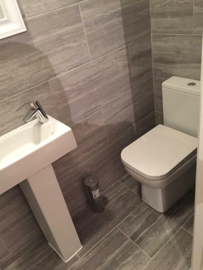 Abbey Wood Station Five Bedroom Self Contained House Экстерьер фото
