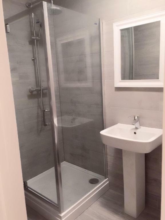 Abbey Wood Station Five Bedroom Self Contained House Экстерьер фото