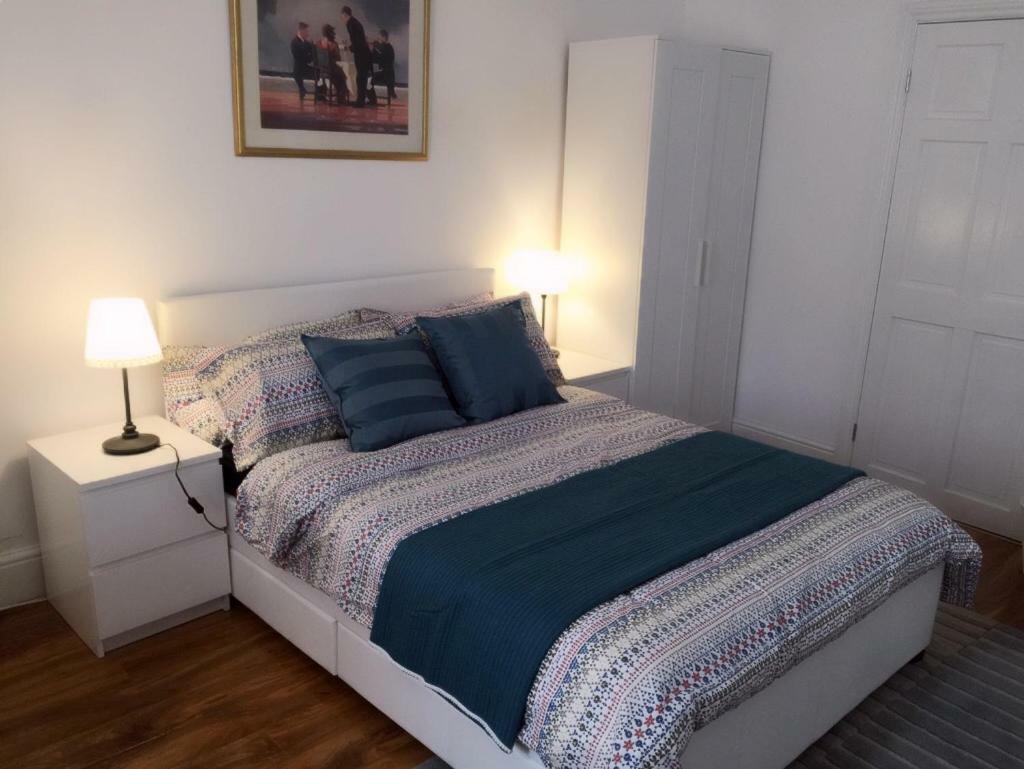 Abbey Wood Station Five Bedroom Self Contained House Экстерьер фото
