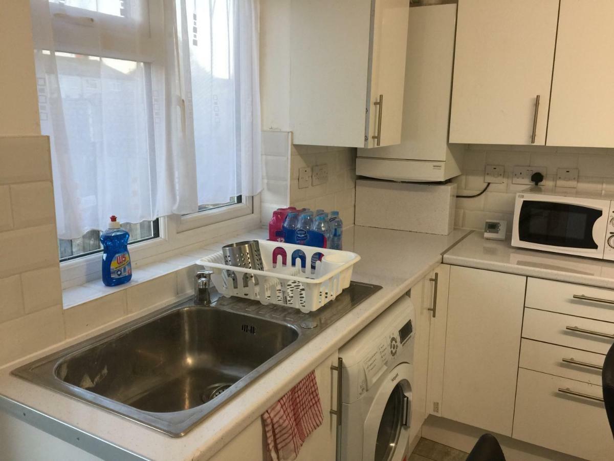 Abbey Wood Station Five Bedroom Self Contained House Экстерьер фото