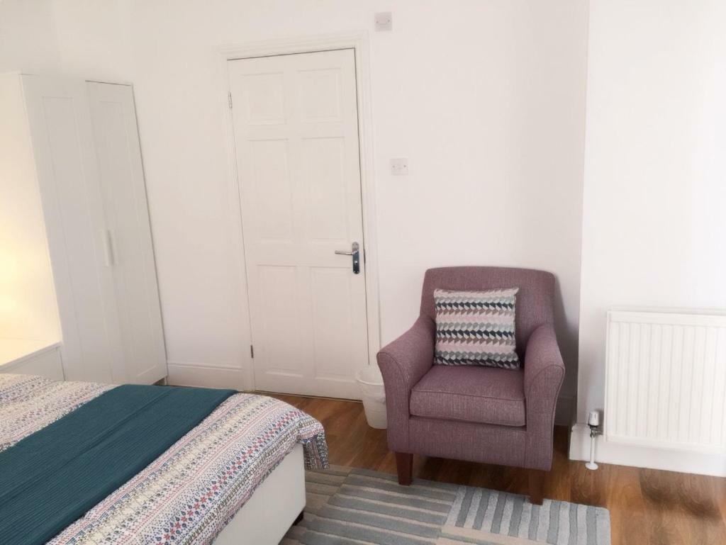 Abbey Wood Station Five Bedroom Self Contained House Экстерьер фото