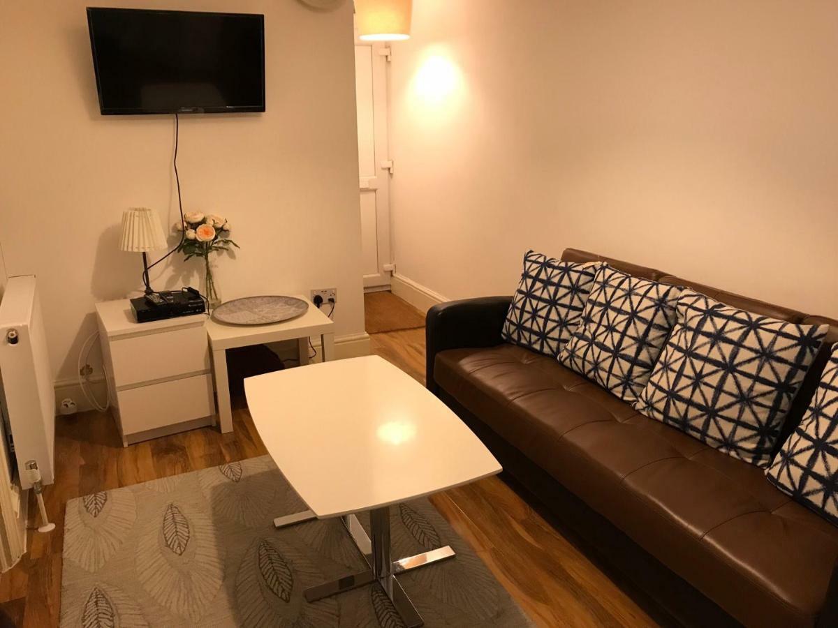 Abbey Wood Station Five Bedroom Self Contained House Экстерьер фото